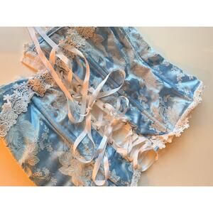 Vintage Blue and White Corset with Lace - Size 40 (M)